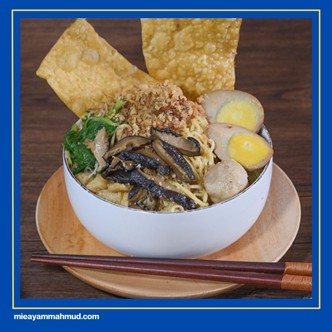 Best Halal Food in Medan Mie Ayam Jamur - Mie Ayam Mahmud