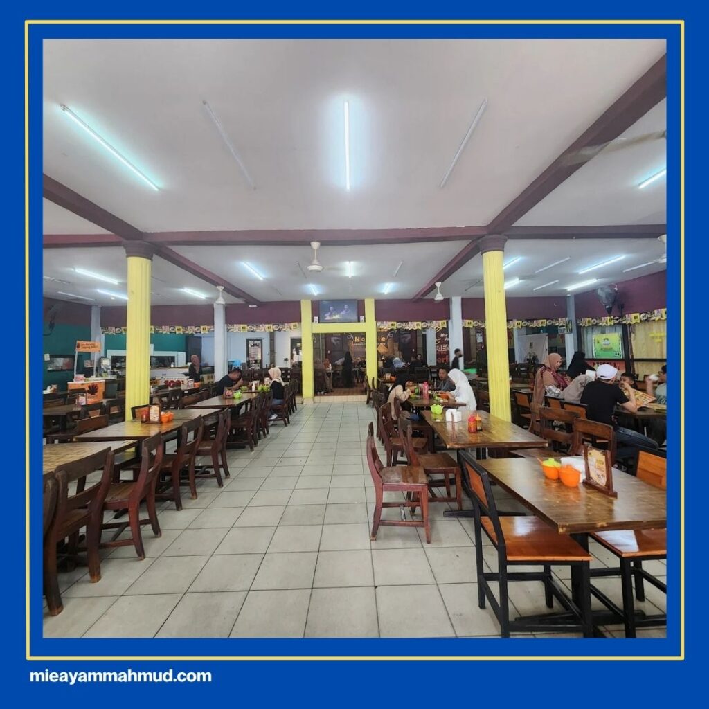 Best Restaurant in Medan - Mie Ayam Jamur Spesial Haji Mahmud