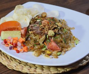 mie tiaw sapi lada hitam